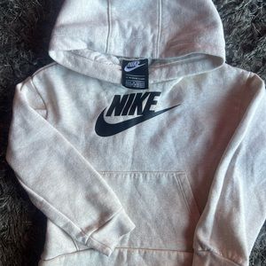 Nike Sportswear Club Fleece (Cream Heather/ Black Logo) 4T